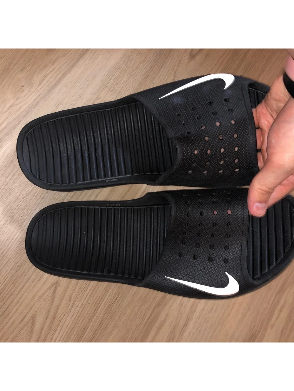 RARE NIKE BENASSI SOLARSOFT BLACK WHITE SWOOSH SLIDES MENS SIZE 13 VINTAGE